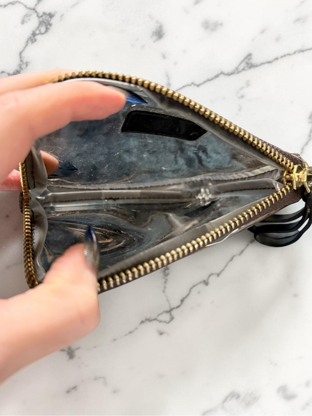 henri bendel 🪢 Small Clear Overlay Cosmetic Pouch in Taupe EUC - Picture 4 of 4